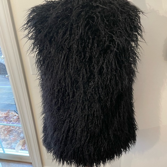 Show Me Your MuMu Faux Fur Vest - Picture 10 of 14